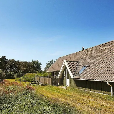 Three-bedroom Holiday In Ringkobing 14 * Klegod